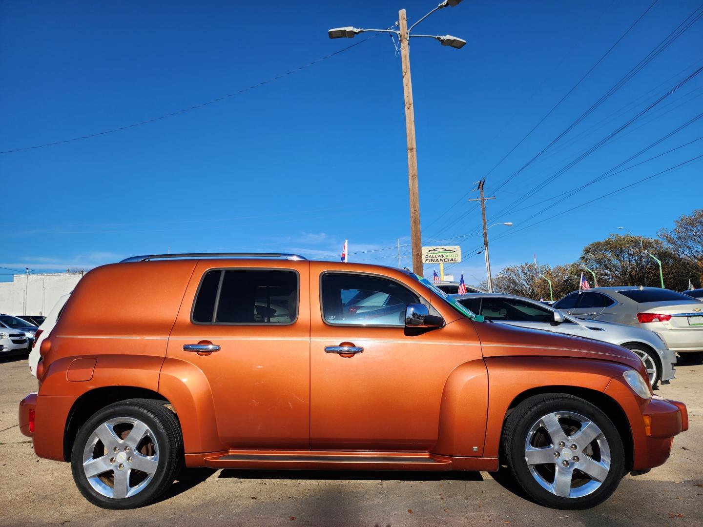 2008 SUNSET ORANGE Chevrolet HHR LT (3GNDA53P58S) with an 2.4L L4 DOHC 16V engine, AUTO transmission, located at 2660 S.Garland Avenue, Garland, TX, 75041, (469) 298-3118, 32.885551, -96.655602 - Photo#2